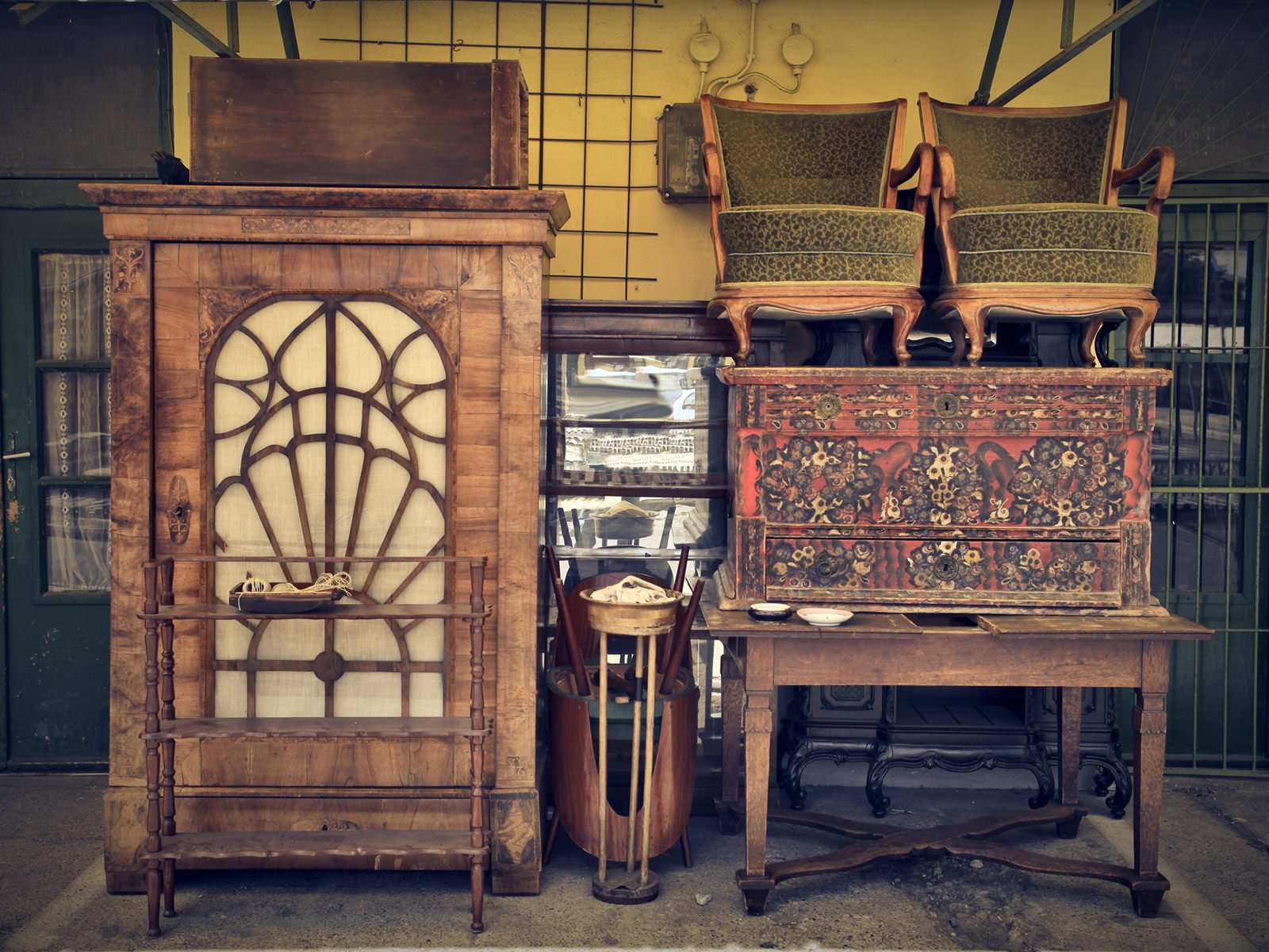 Old Furniture Scrap Old Furniture Buyer
