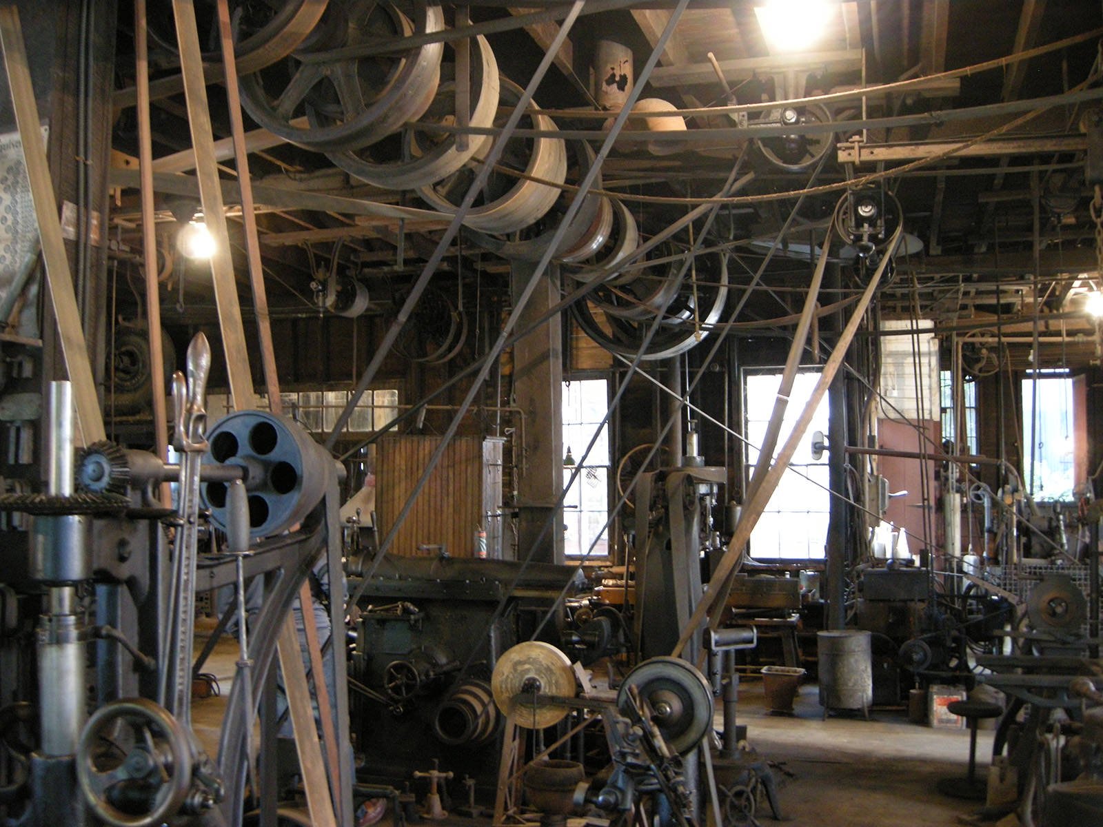 Old Machinery Buyer Old Machinery Buyer